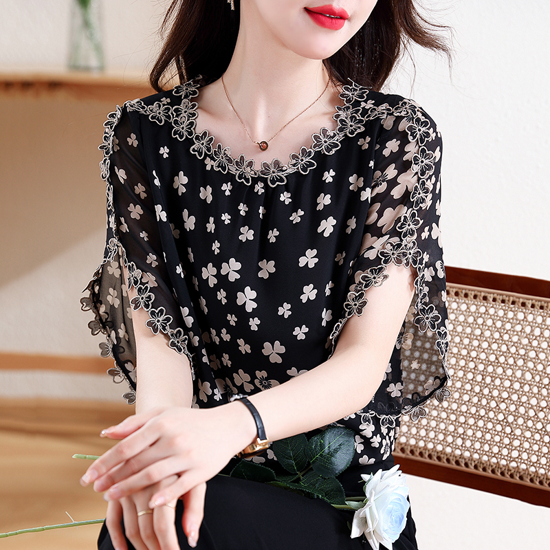 เสื้อเชิ้ตผู้หญิงแขนยาว เสื้อเชิ้ตผู้หญิงใส่ทํางาน 390 บาทต่อชิ้น ฟรีค่าจัดส่ง