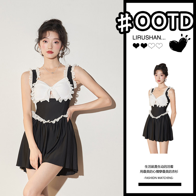 ชุดว่ายน้ำผู้หญิง ชุดว่ายน้ำน่ารัก Bikini ชุดไปทะเล