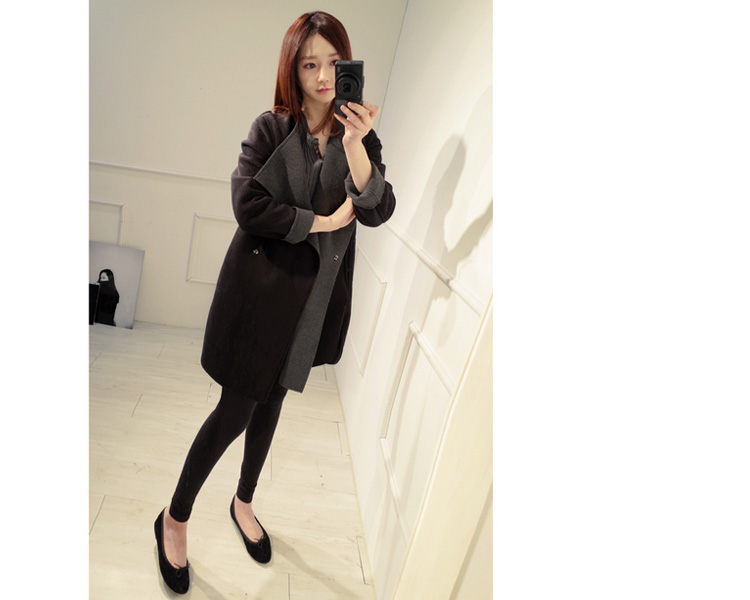 เสื้อโค้ทกันหนาว สีดำเทา ทรงยาว ผ่าข้าง ด้านนออกเป็นผ้าวูลผสมสักกะหลาด ขอบด้านในเป็นผ้าสำลี บุซับในกันลม พร้อมส่งจ้า