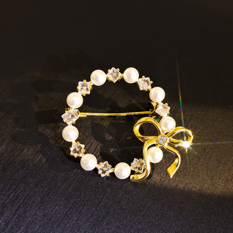 เข็มกลัด เข็มกลัดสวยๆ เข็มกลัดติดเสื้อ Brooch