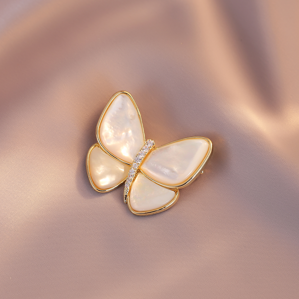 เข็มกลัด เข็มกลัดสวยๆ เข็มกลัดติดเสื้อ Brooch