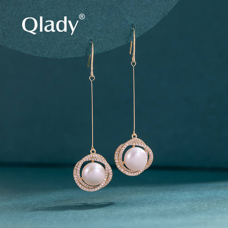 ต่างหู ตุ้มหูแฟชั่น By Qlady