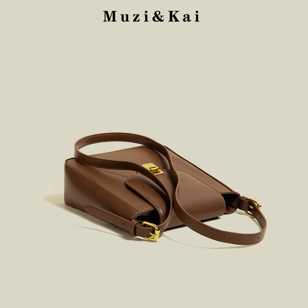 กระเป๋าสะพายข้างผู้หญิง กระเป๋าสะพายสไตล์เกาหลี By Muzi&Kai