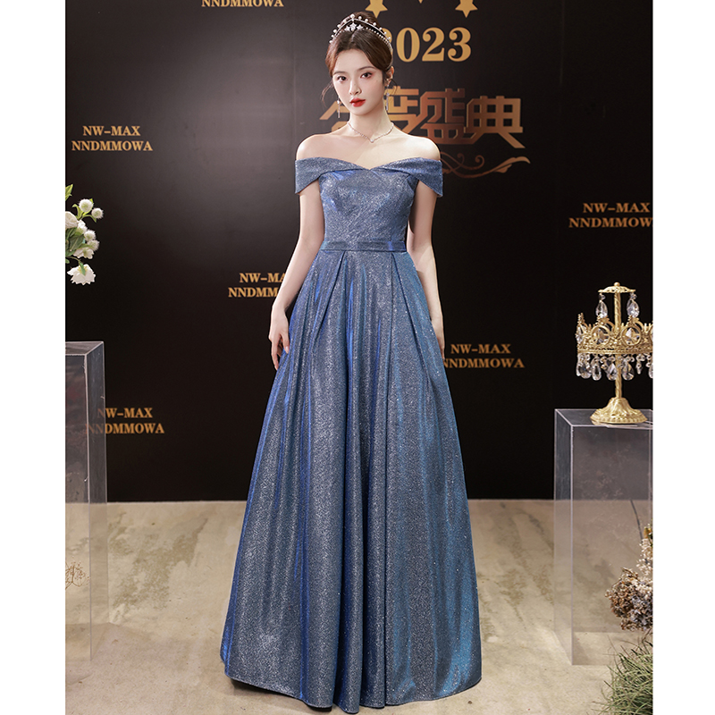 ชุดราตรี ชุดราตรีสวยหรู แบบ ทันสมัย Evening dress