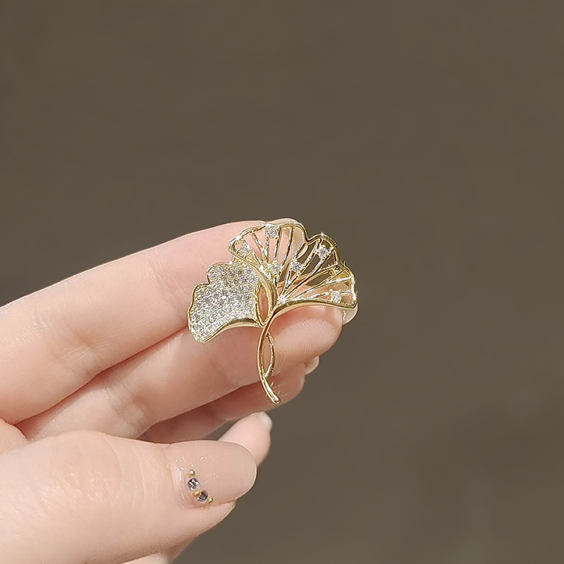 เข็มกลัด เข็มกลัดสวยๆ เข็มกลัดติดเสื้อ Brooch