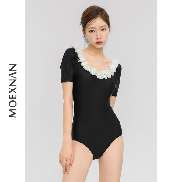 ชุดว่ายน้ำผู้หญิง ชุดว่ายน้ำน่ารัก Bikini ชุดไปทะเล