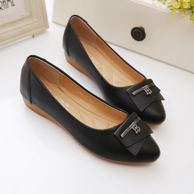 รองเท้าคัทชูผู้หญิงสวยๆ