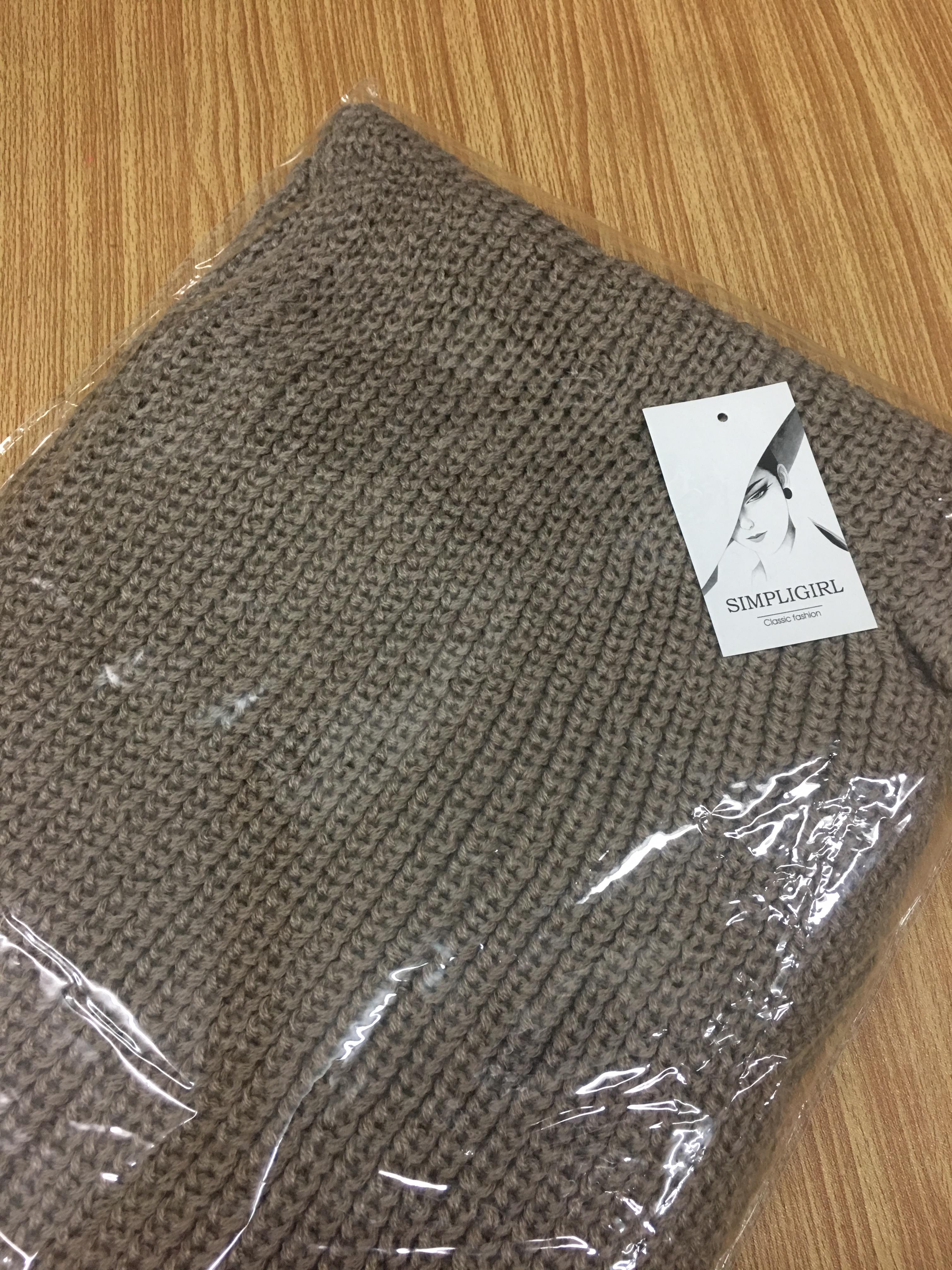 ผ้าพันคอไหมพรม เกาหลี สีเบจน้ำตาล มิกกับชุดไหนก็สวย ใส่ได้ทั้งผู้ชายและผู้หญิง พร้อมส่ง