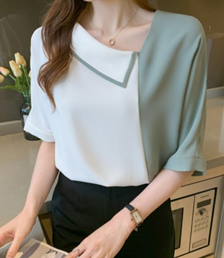 เสื้อแฟชั่น ผู้หญิง เสื้อ คอปาด ผ้าซีฟอง สีทูโทน แบบสวย ดีไซน์ คอปาด สวยเก๋ สีฟ้า และ สีเขียว 540227