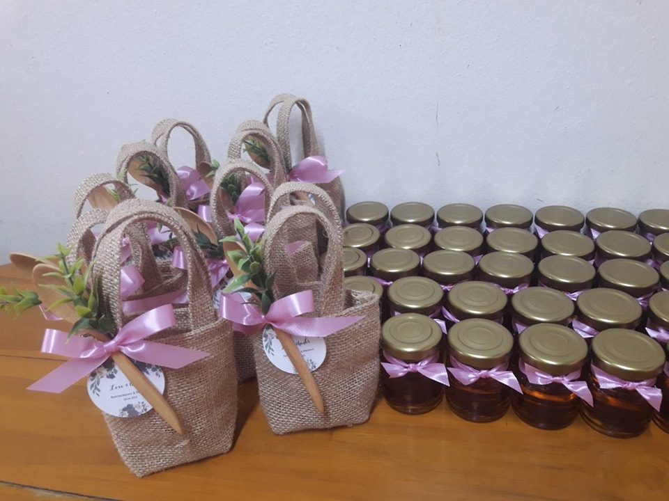 ชุดของชำร่วยน้ำผึ้ง ในถุงผ้ากระสอบ 45 มล.