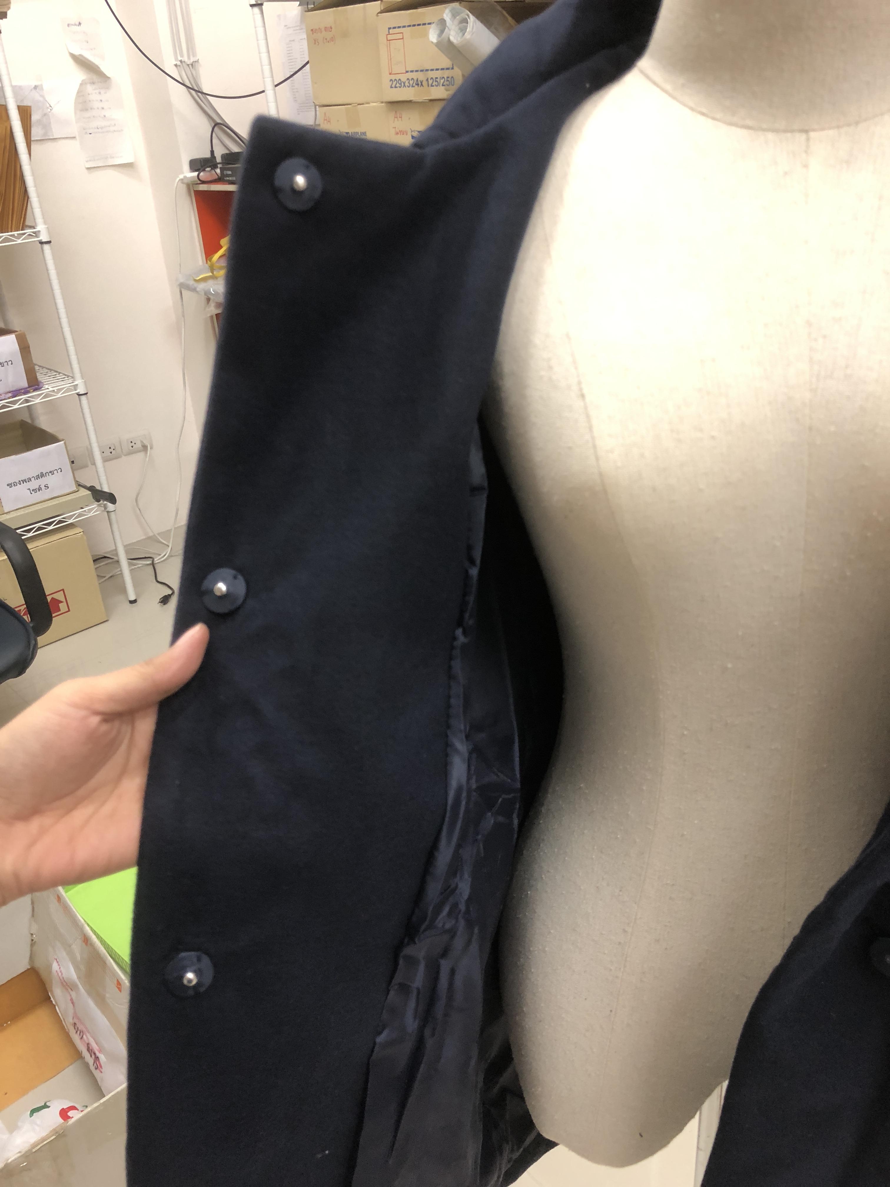 เสื้อโค้ทกันหนาว ทรงสวย ใส่ได้หลายแบบ ผ้าดีบุซับในกันลม พร้อมส่ง กรมท่า