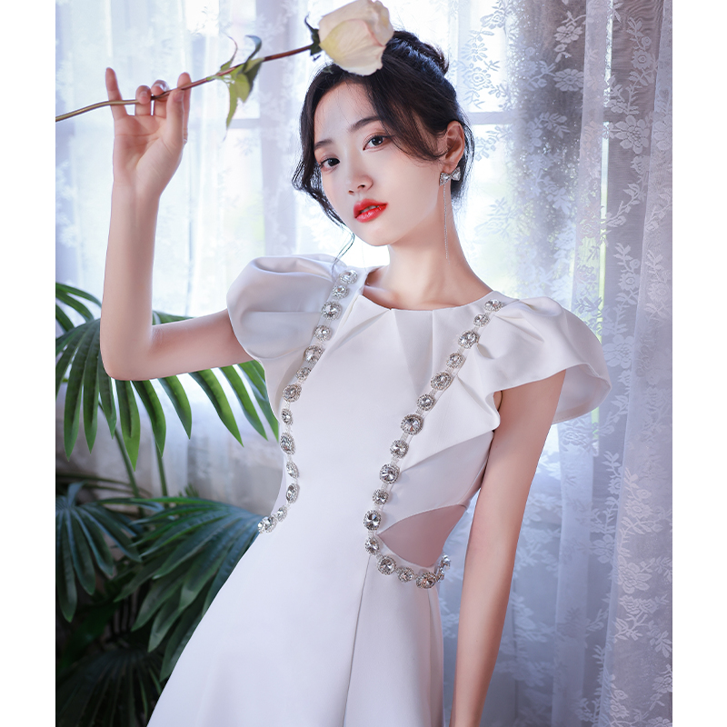 ชุดราตรี ชุดราตรีสวยหรู แบบ ทันสมัย Evening dress