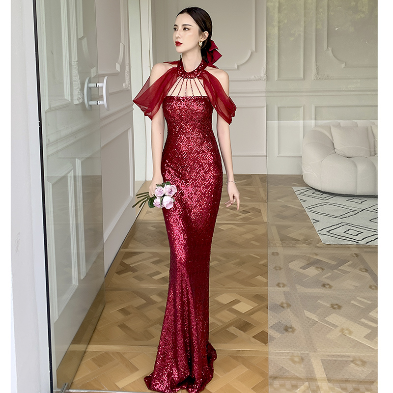 ชุดราตรี ชุดราตรีสวยหรู แบบ ทันสมัย Evening dress