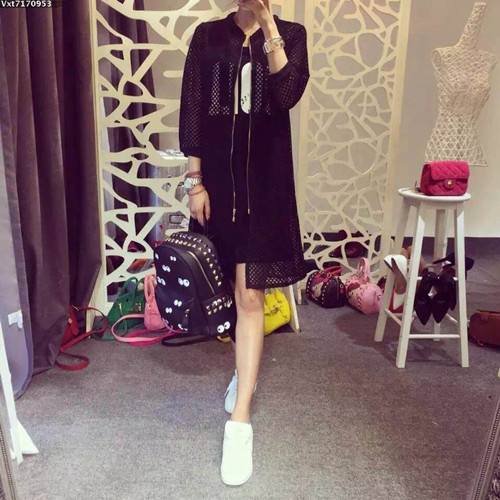 เสื้อคลุมตัวยาว แนวๆ แบบเกาหลี ตารางซีทรู เท่ๆ พร้อมส่ง ดำ