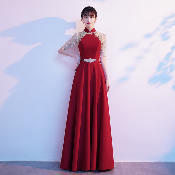 ชุดราตรี ชุดราตรีสวยหรู แบบ ทันสมัย Evening dress