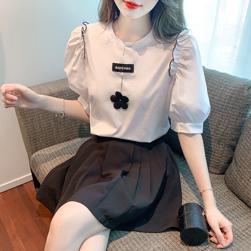 เสื้อผ้าวัยรุ่นเกาหลี เสื้อยืดวัยรุ่นผู้หญิง มีขนาด S M L XL