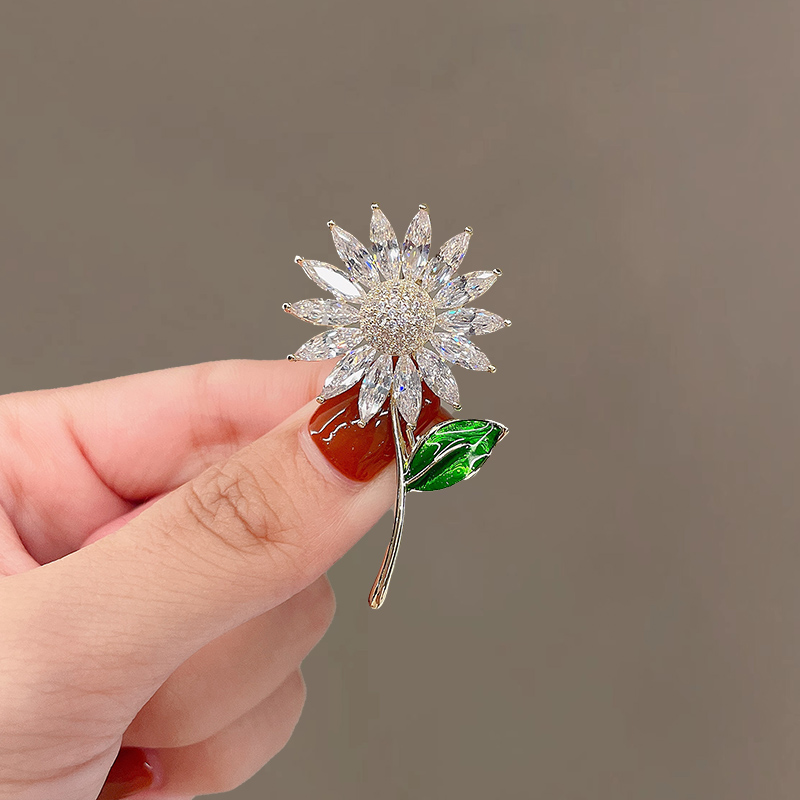 เข็มกลัด เข็มกลัดสวยๆ เข็มกลัดติดเสื้อ Brooch