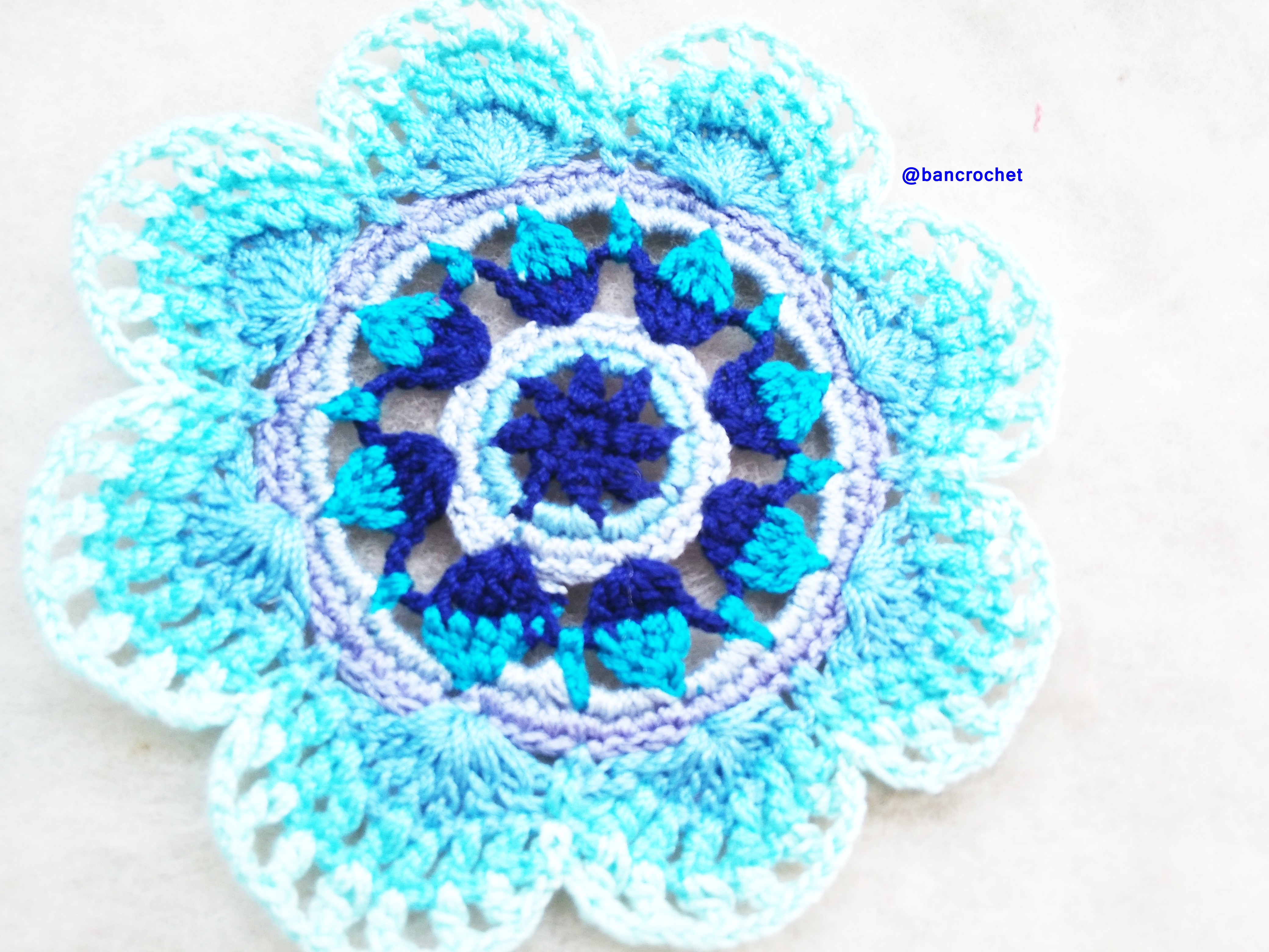 Bancrochet ที่รองแก้วถักโครเชต์ crochet coasters หลากสี 4 นิ้ว