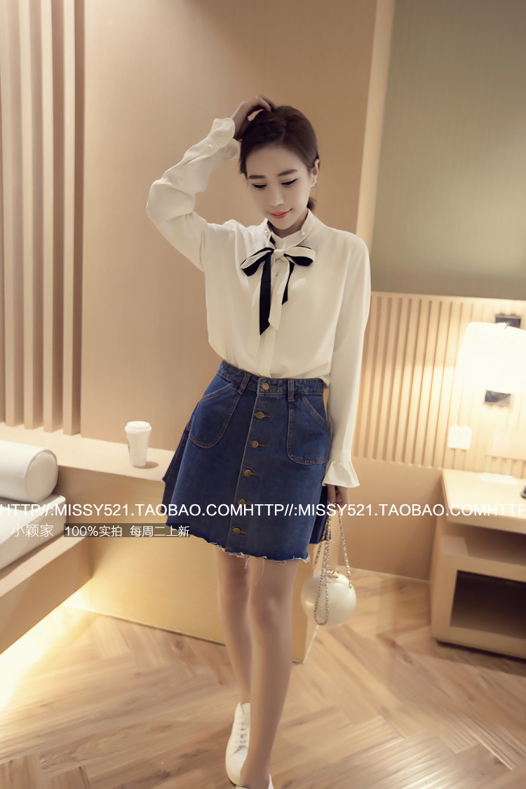 กระโปรงยีนเอวสูง แต่งช่ายขาดสั้นยาว ไม่เทากัน เก๋ๆ สาวที่ชอบสไตล์นี้ อย่าลืมจับจองกันน้า