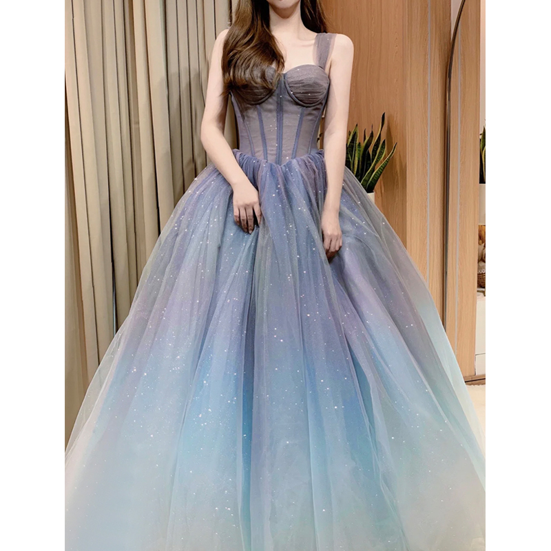 ชุดราตรี ชุดราตรีสวยหรู แบบ ทันสมัย Evening dress