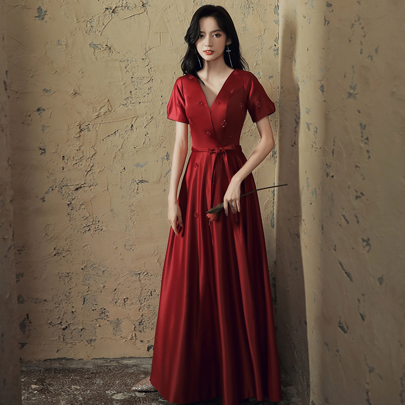 ชุดราตรี ชุดราตรีสวยหรู แบบ ทันสมัย Evening dress