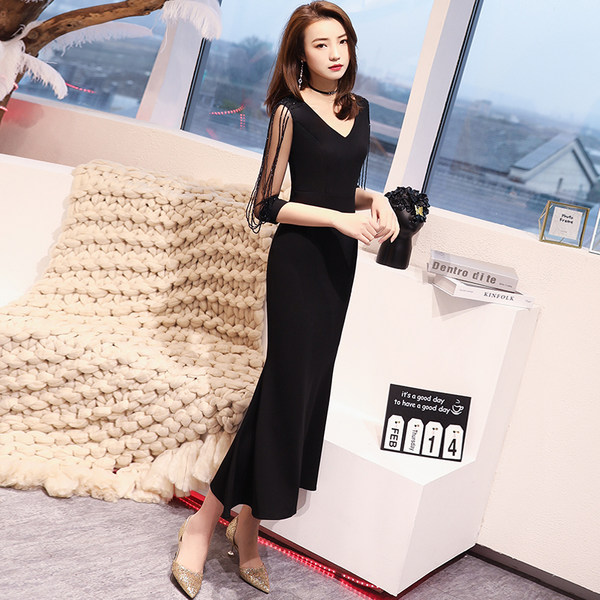 ชุดราตรี ชุดราตรีสวยหรู แบบ ทันสมัย Evening dress