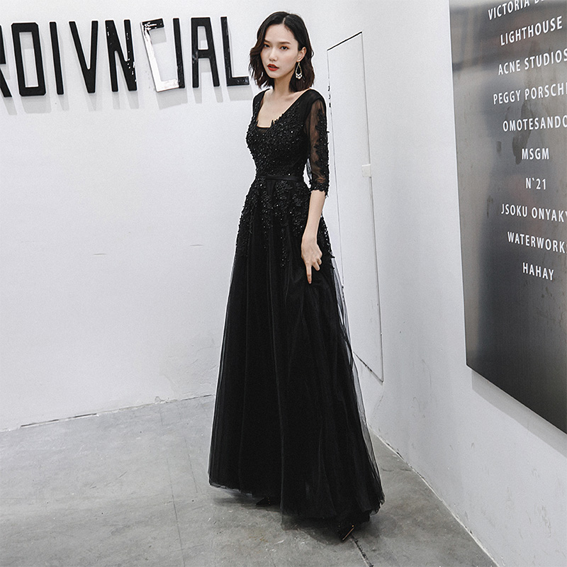 ชุดราตรี ชุดราตรีสวยหรู แบบ ทันสมัย Evening dress
