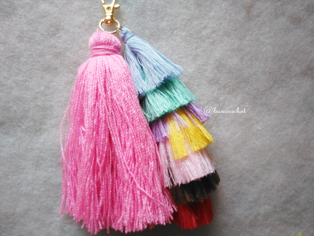 พวงกุญแจพู่เล็กพู่ใหญ่ tassels keychain ชมพูหวาน