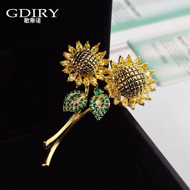 เข็มกลัด เข็มกลัดสวยๆ เข็มกลัดติดเสื้อ Brooch