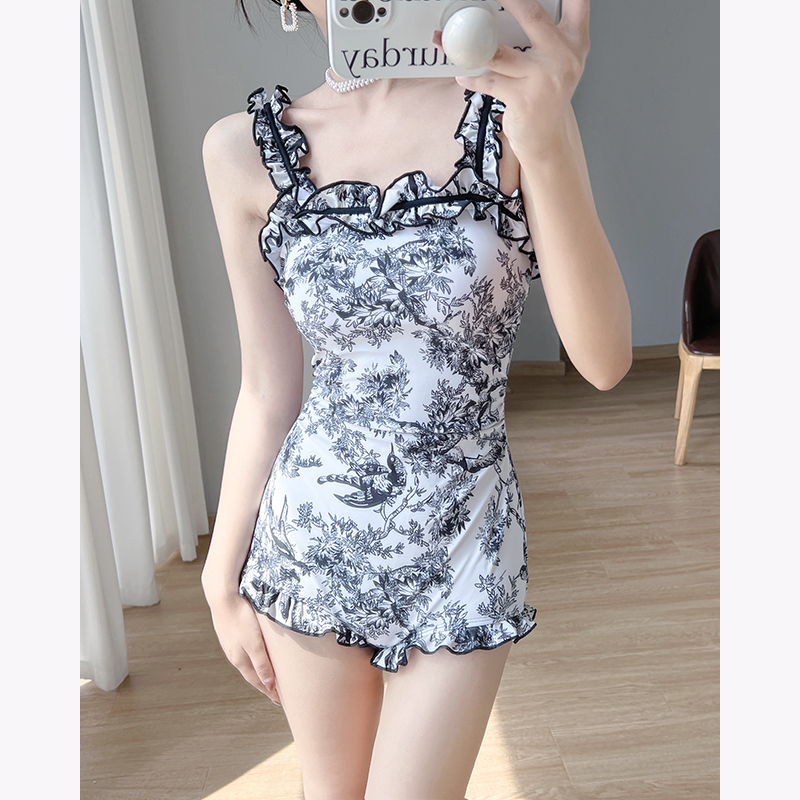 ชุดว่ายน้ำผู้หญิง ชุดว่ายน้ำน่ารัก Bikini ชุดไปทะเล
