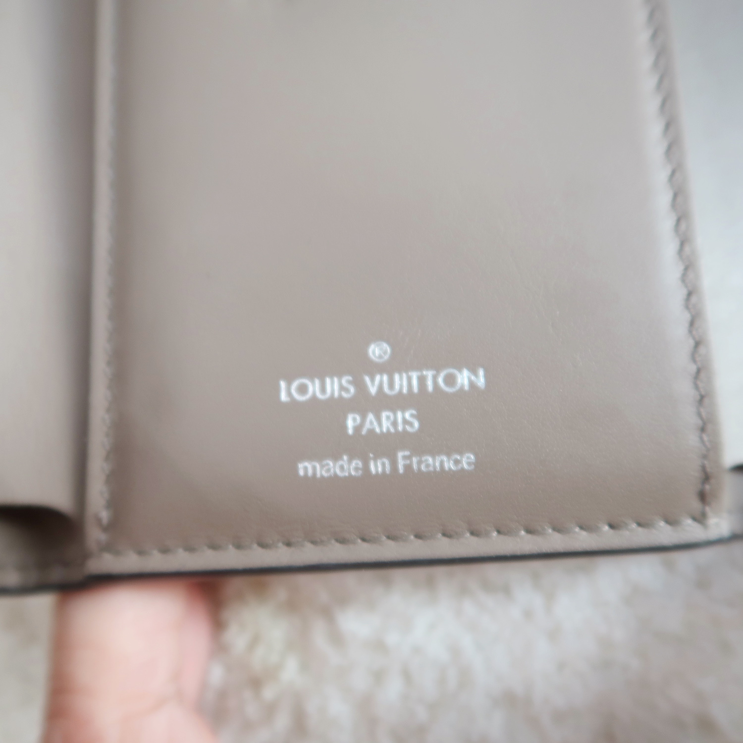 Louis Vuitton Mulan Pink Taurillon Capucines Mini Wallet