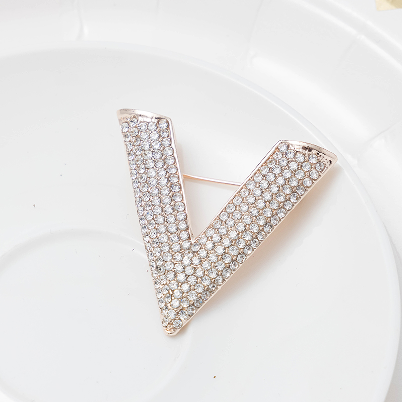 เข็มกลัด เข็มกลัดสวยๆ เข็มกลัดติดเสื้อ Brooch