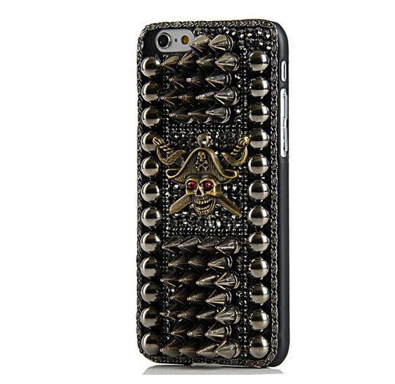 เคส iphone 6 เคส Diy แนว Hard core ฮาร์ดร็อค ติดหนาม ติดหมุด เคส เท่ ๆ คริสตัล ลายหัวกะโหลก สีทอง ไม่ซ้ำใคร แบบเท่สุด ๆ 403938_2
