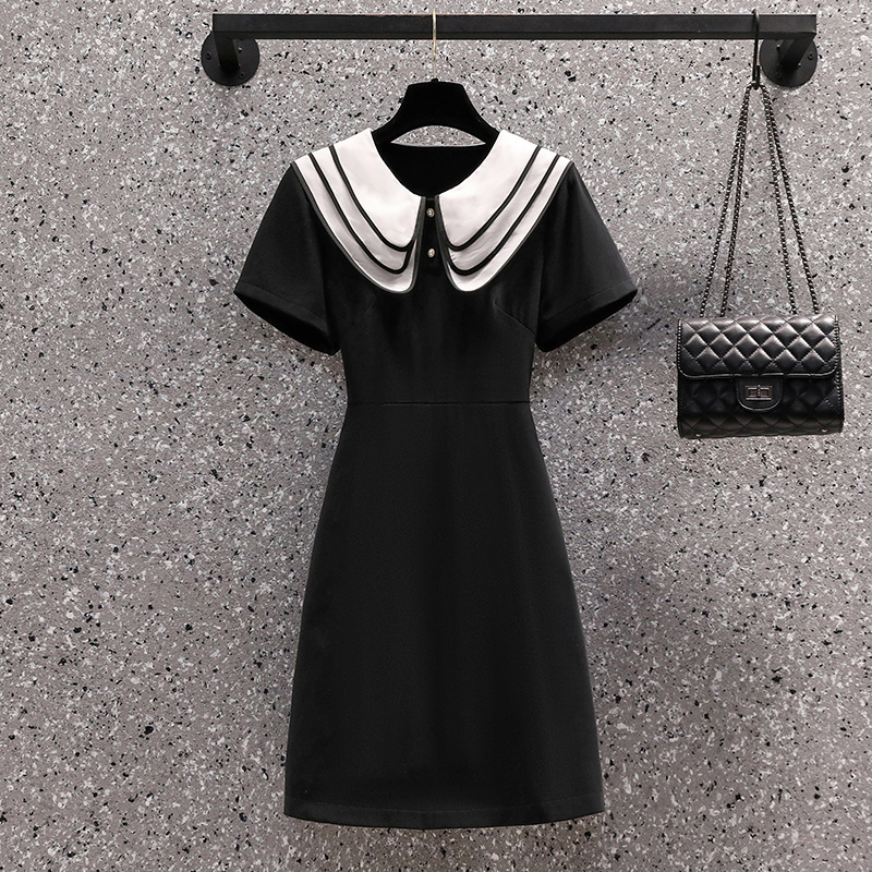 เดรสคนอ้วน เดรสสาวอวบ ชุดเดรสคนอ้วนวัยรุ่น คอบัวสีดำ BY PLUS SIZE Girl