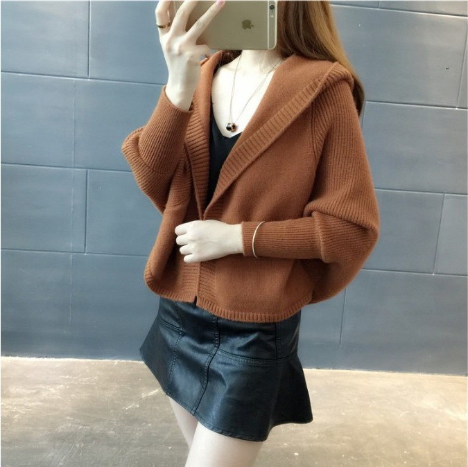 ผ้านุ่มมากๆ เสื้อคลุมกันหนาว ไหมพรมถัก ตัวสั้นมีฮู้ด มีให้เลือกหลายสี พร้อมส่ง