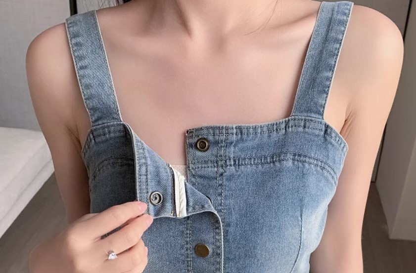 เดรสกระโปรงยีนส์ สายเดี่ยว แบบเอี้ยม น่ารัก ๆ เดรสกระโปรงยาว แฟชั่นยีนส์ ใส่สวย ใส่เที่ยวเก๋ ๆ 245304