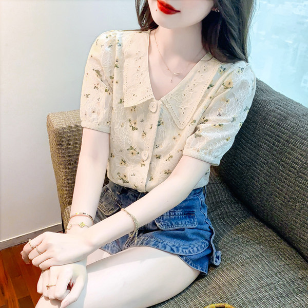 เสื้อลูกไม้ แขนสั้น