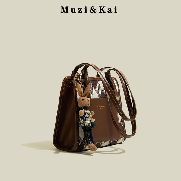 กระเป๋าสะพายข้างผู้หญิง กระเป๋าสะพายสไตล์เกาหลี By Muzi&Kai