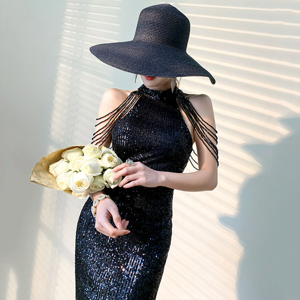 ชุดราตรี ชุดราตรีสวยหรู แบบ ทันสมัย Evening dress