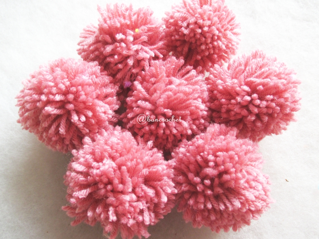 ปอมปอมไหมพรมสีชมพู ขนาด 2 นิ้ว pompoms crochet