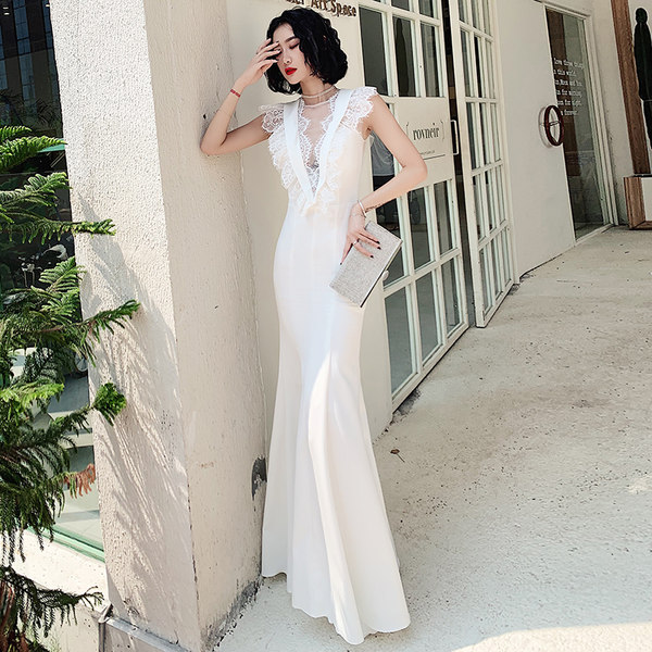 ชุดราตรี ชุดราตรีสวยหรู แบบ ทันสมัย Evening dress