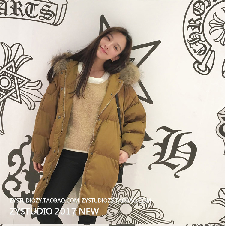 เสื้อกันหนาวฮู้ดดี้ แต่งเฟอร์หนาฟู งานเกรดดีเหมือนแบบ อุ่นมากกกก หิมะก็เอาอยู่ (ถอดขนได้)