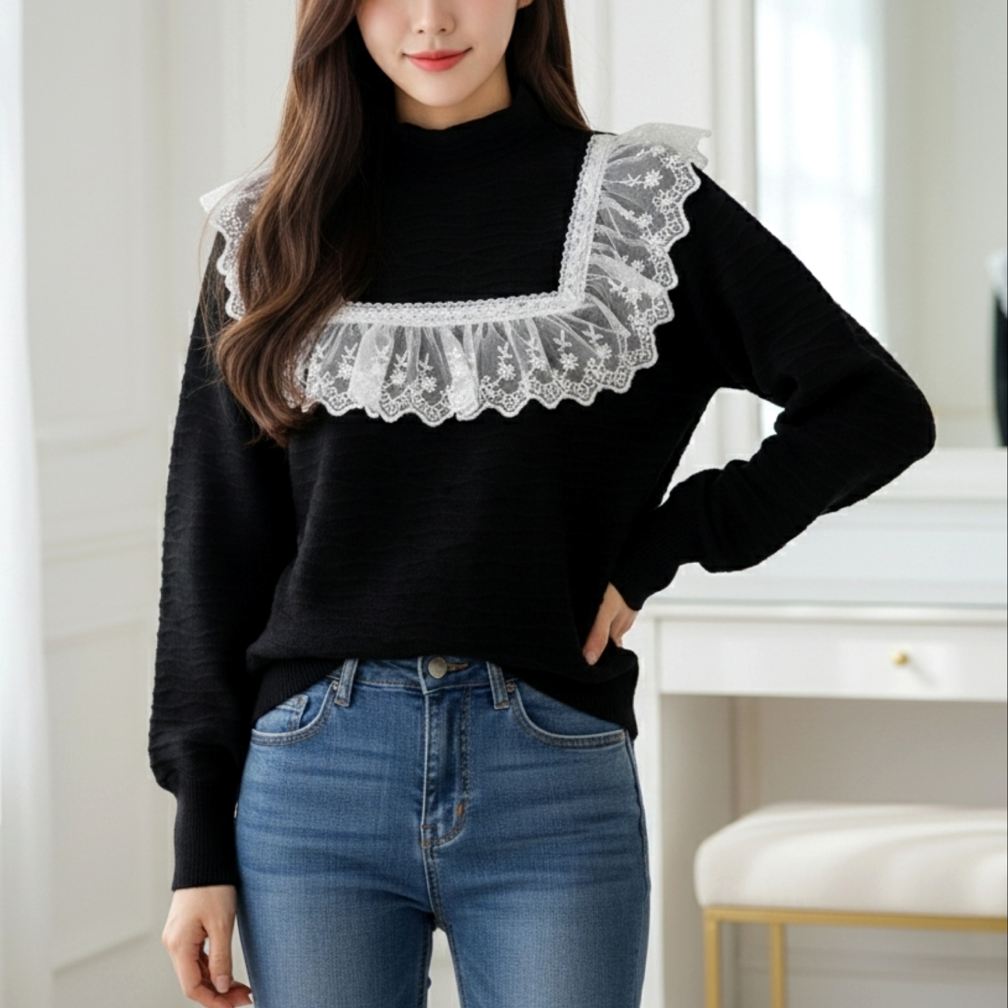 Blouse3987 เสื้อแฟชั่นนำเข้า เสื้อแขนยาวสีดำ อกแต่งลูกไม้เพิ่มดีเทลความน่ารัก ผ้ากำมะหยี่เนื้อดีนุ่มใส่สบาย งานดีผ้าสวยนิ่มน่าใส่ งานน่ารักแมทช์ง่าย ใส่เที่ยว/ใส่ทำงานได้