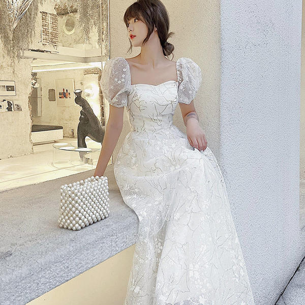 ชุดราตรี ชุดราตรีสวยหรู แบบ ทันสมัย Evening dress