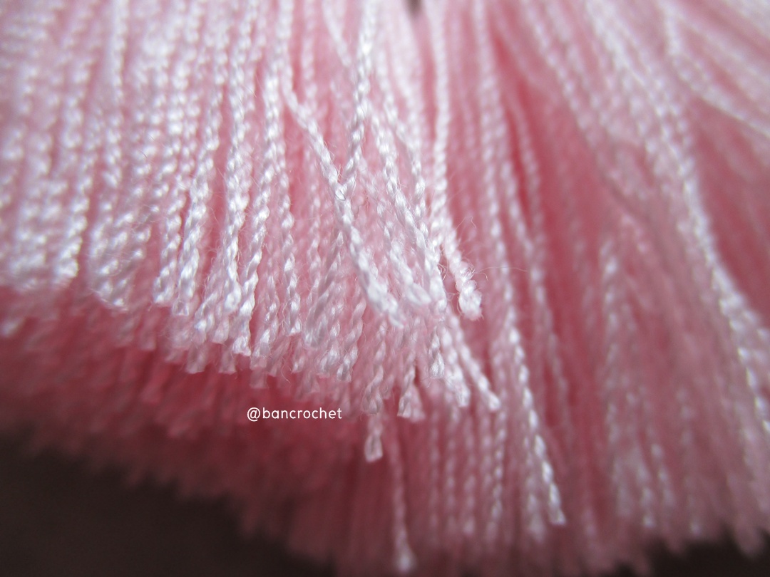 พู่แบบหนาฟู ขนาด 2 นิ้ว 4 ply tassel crochet acrylic yarn 4 ply ชมพูอ่อน 2 นิ้ว