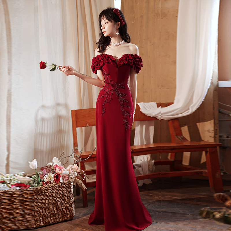 ชุดราตรี ชุดราตรีสวยหรู แบบ ทันสมัย Evening dress