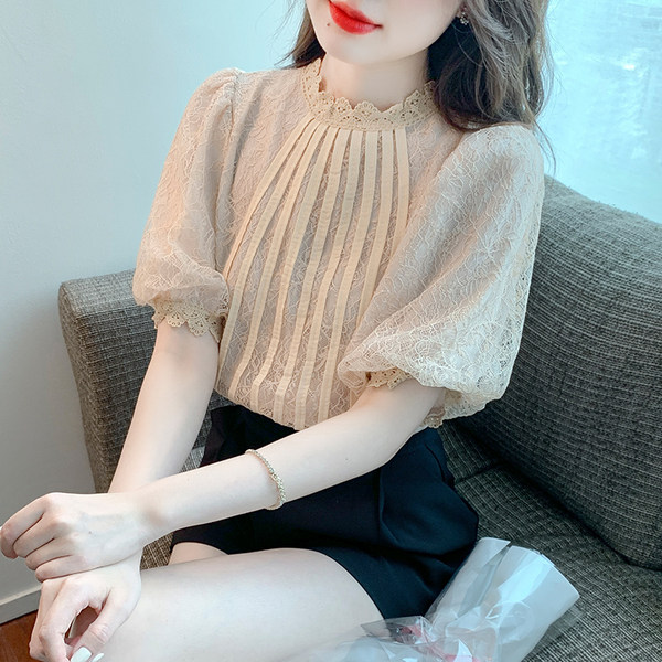 เสื้อลูกไม้ แขนสั้น