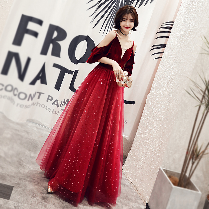 ชุดราตรี ชุดราตรีสวยหรู แบบ ทันสมัย Evening dress