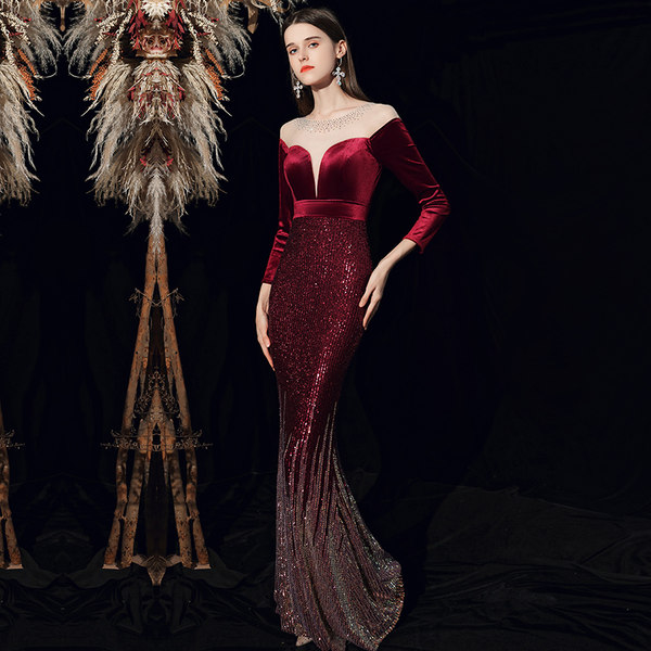 ชุดราตรี ชุดราตรีสวยหรู แบบ ทันสมัย Evening dress
