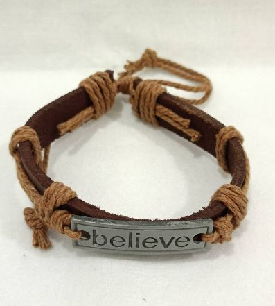 สร้อยข้อมือ หนังแท้ logo belive ความเชื่อ สร้อยข้อมือ ใส่เก๋ ๆ แบบเท่ ของขวัญให้แฟน 104390